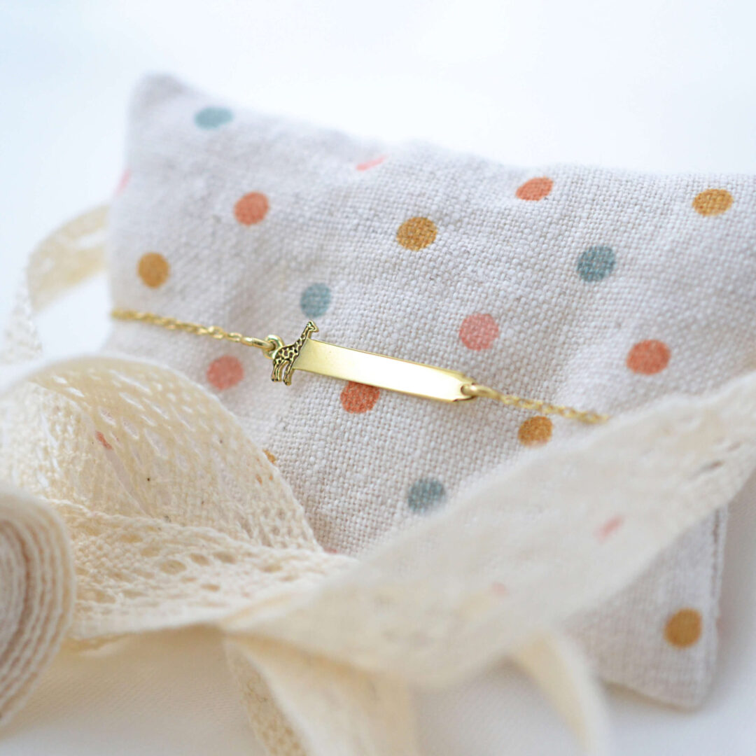 Dečija narukvica pločica Žirafa